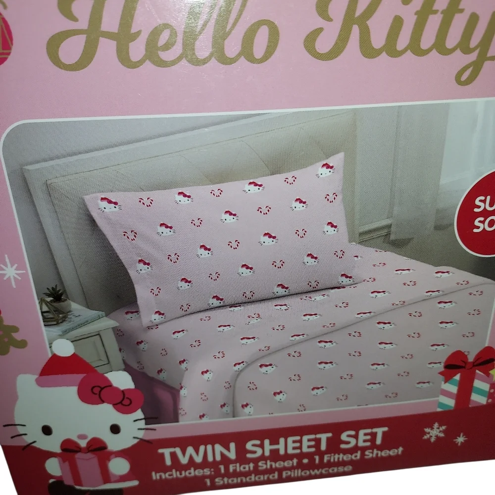 Brand New Sanrio Hello Kitty Twin Size Bed Sheet Set (3-Piece) Christmas Theme